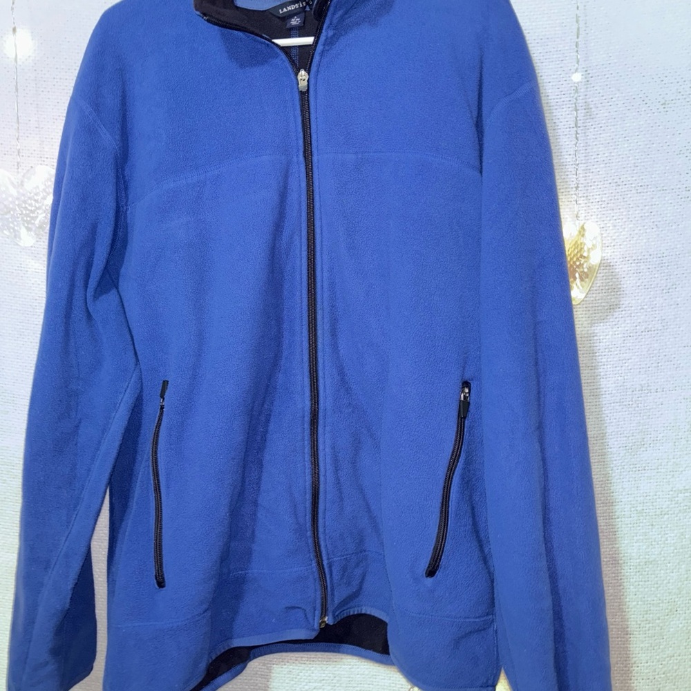 Fleece - Picture 2 of 3
